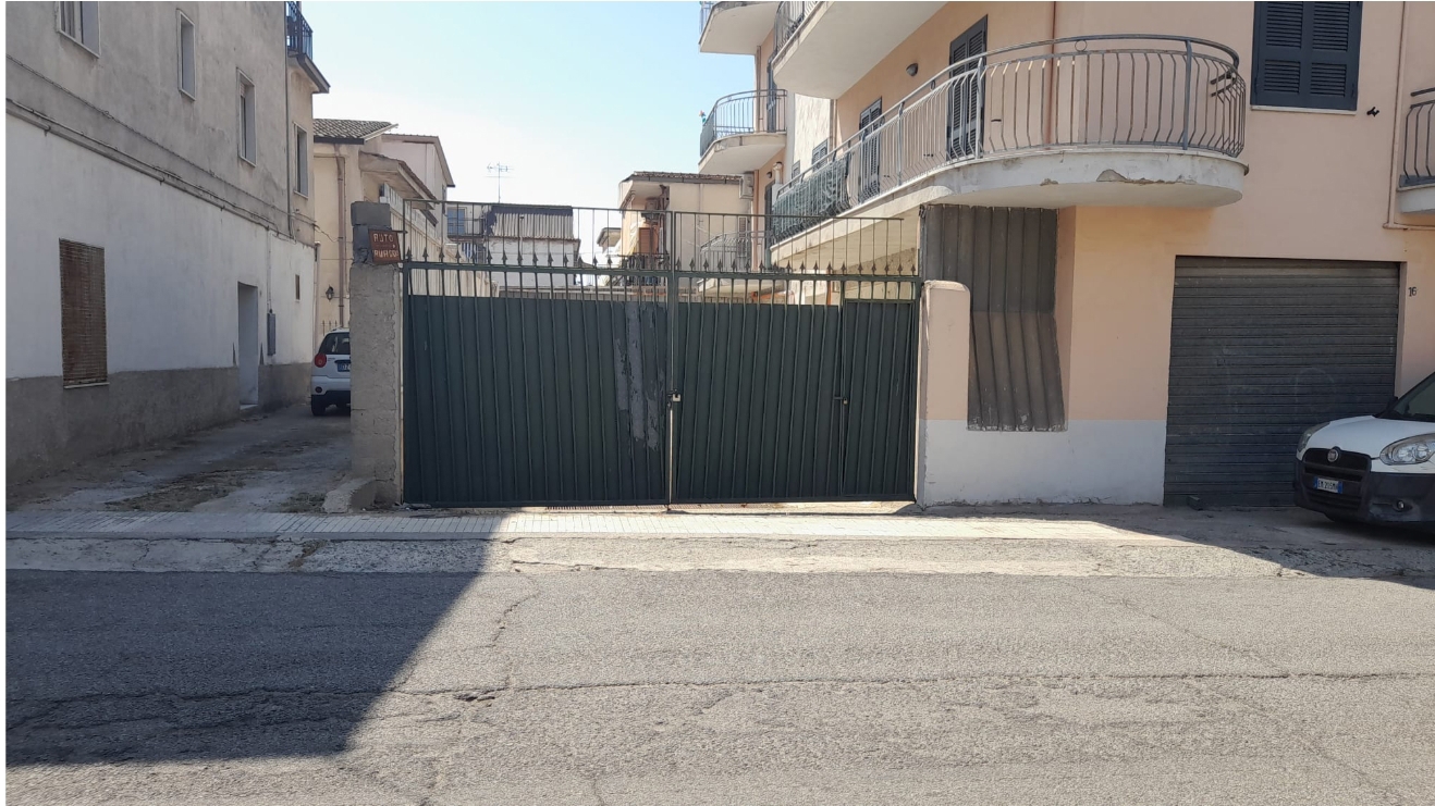 Magazzino in vendita a Corigliano-Rossano