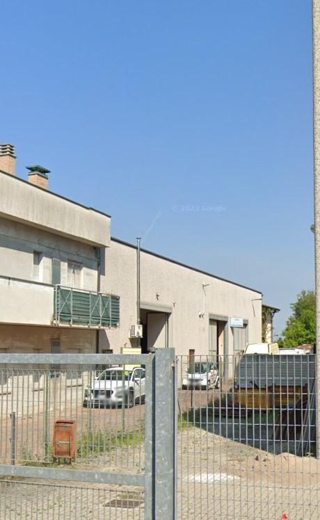Capannone in vendita a Robecco sul Naviglio