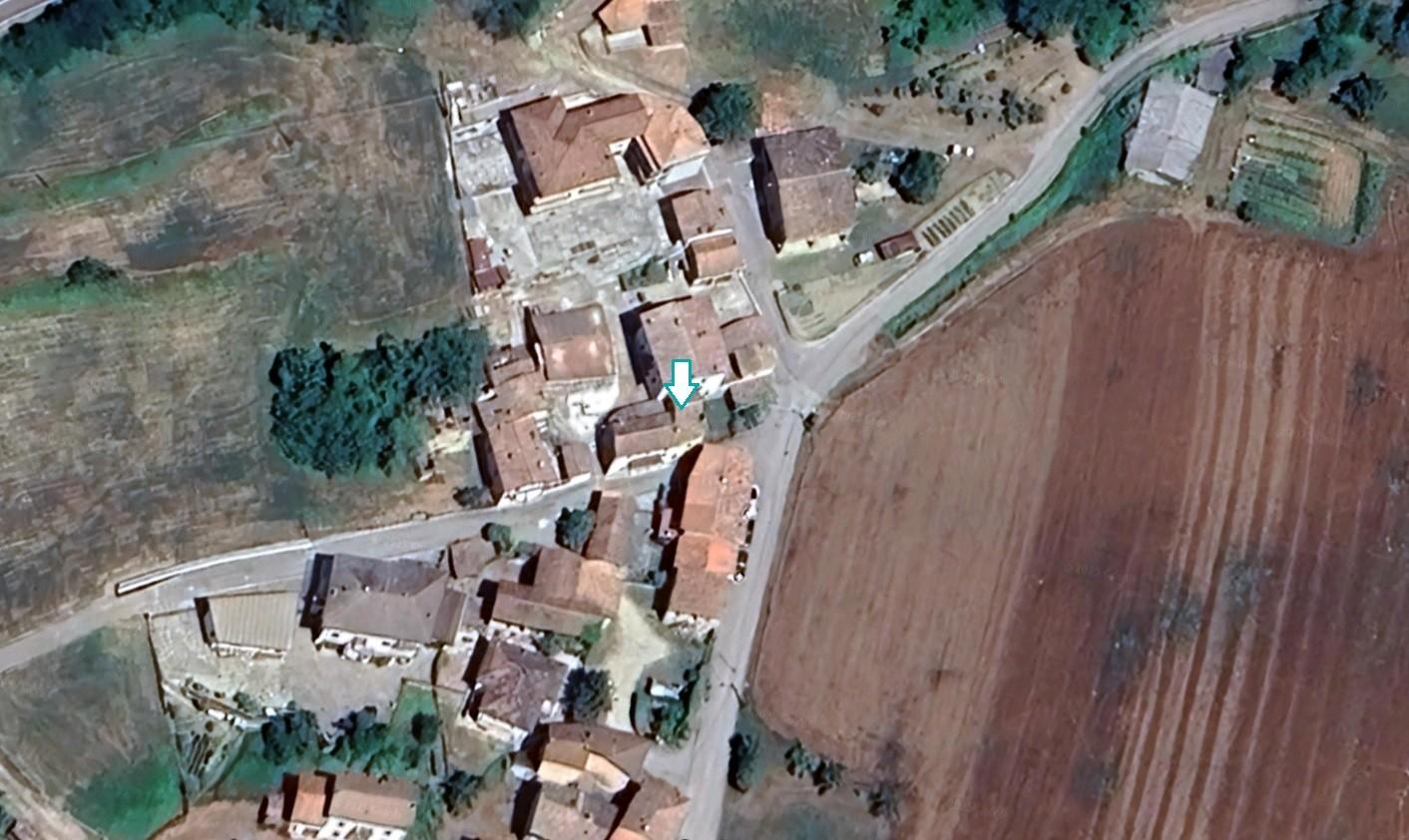 Quadrilocale da ristrutturare a Menconico