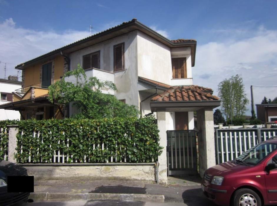 Villa in vendita a Casorate Primo