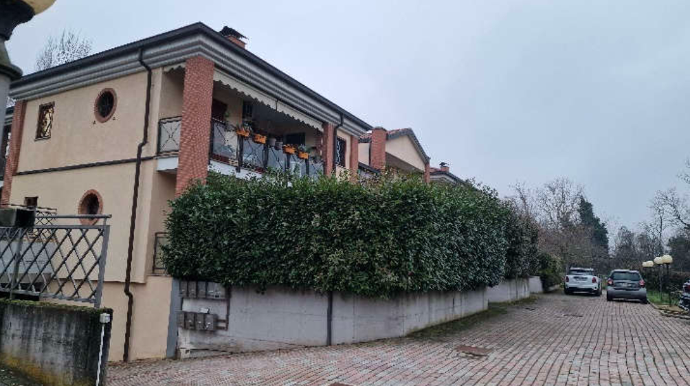 Quadrilocale in vendita a Godiasco