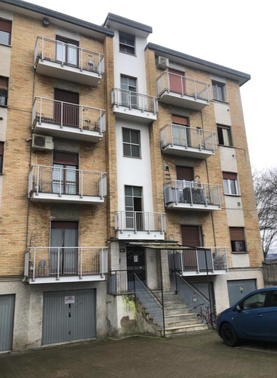 Quadrilocale in vendita a Segrate