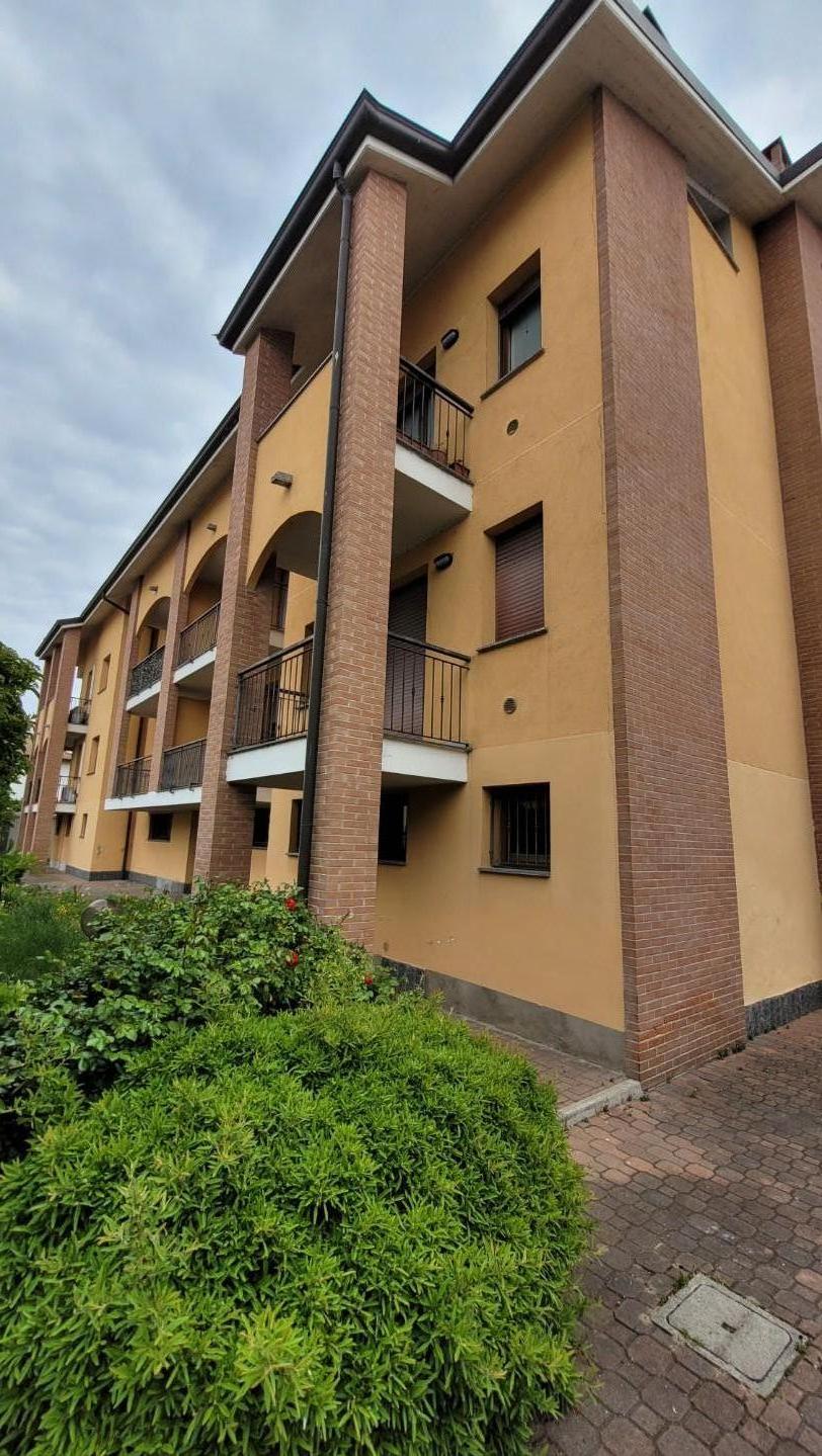 Trilocale in vendita a Bressana Bottarone