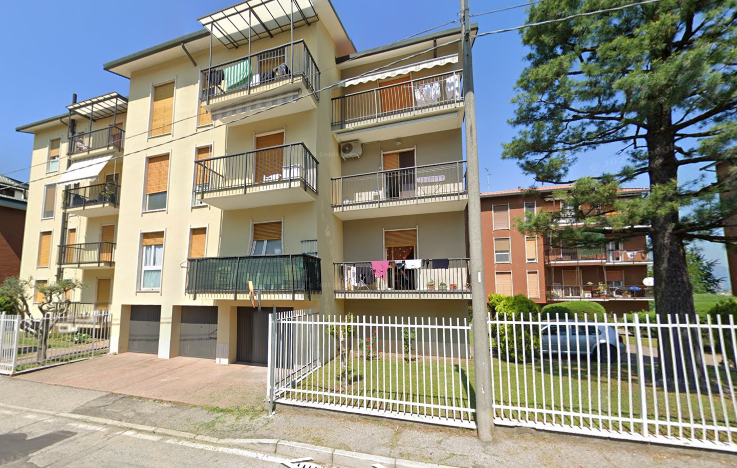 Appartamento in vendita a Besana in Brianza