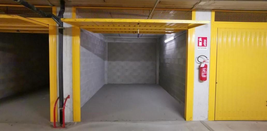 Box/Garage 34mq in vendita a Milano