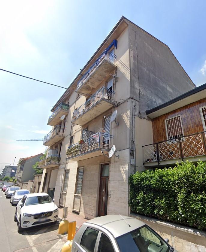 Trilocale da ristrutturare a Desio