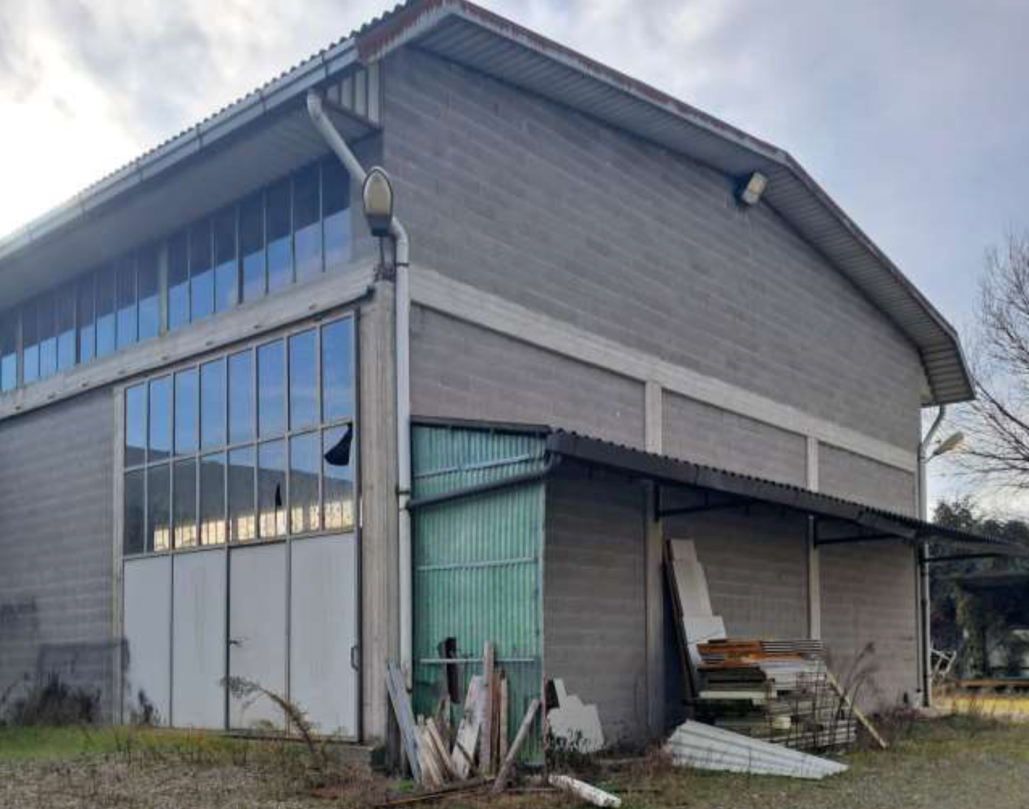 Capannone in vendita a Santa Maria della Versa