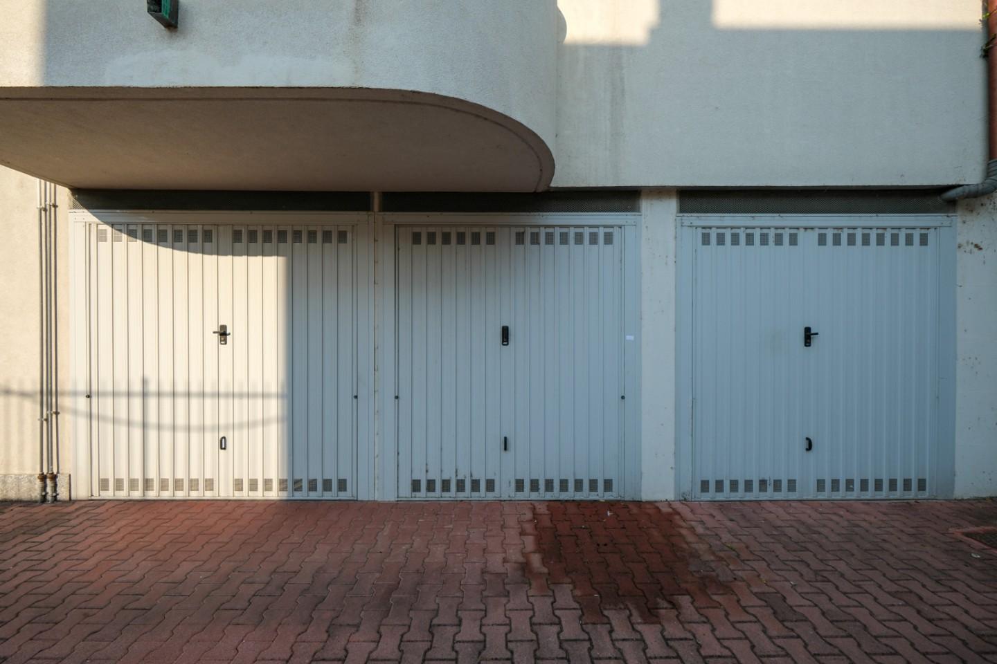 Box/Garage 19mq in vendita a Pessano con Bornago