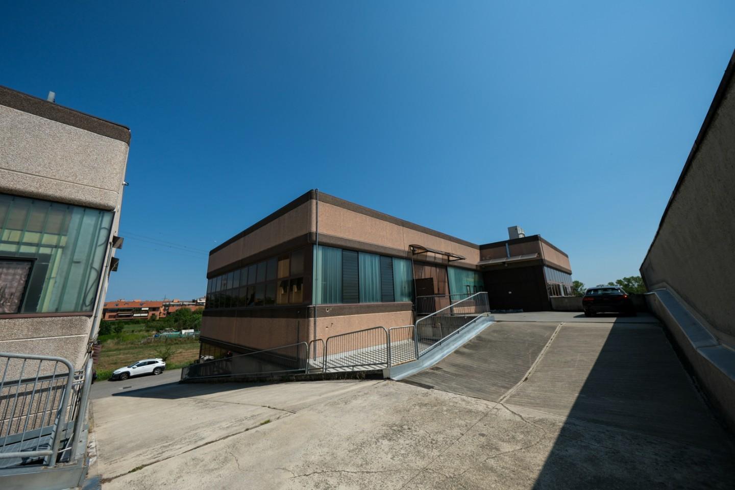 Laboratorio in vendita a Bussero