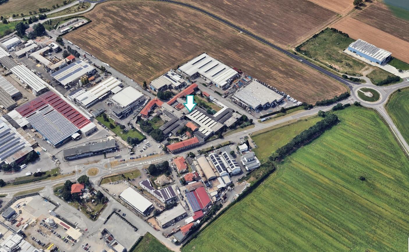 Capannone in vendita a Ossona