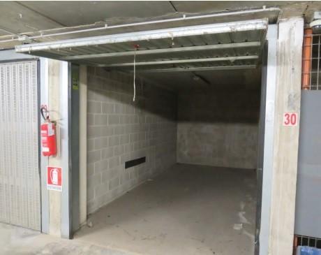 Box/Garage 14mq in vendita a Milano