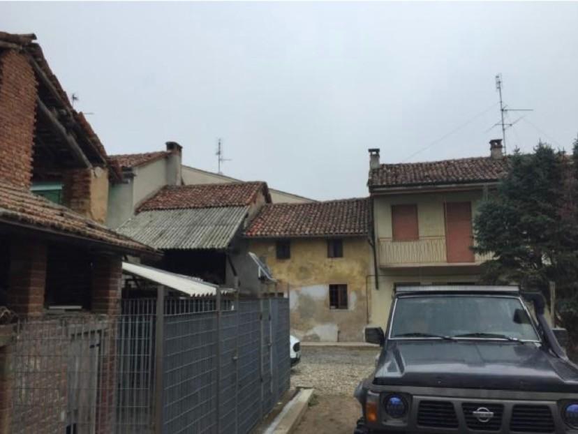 Villa con giardino a Dorno