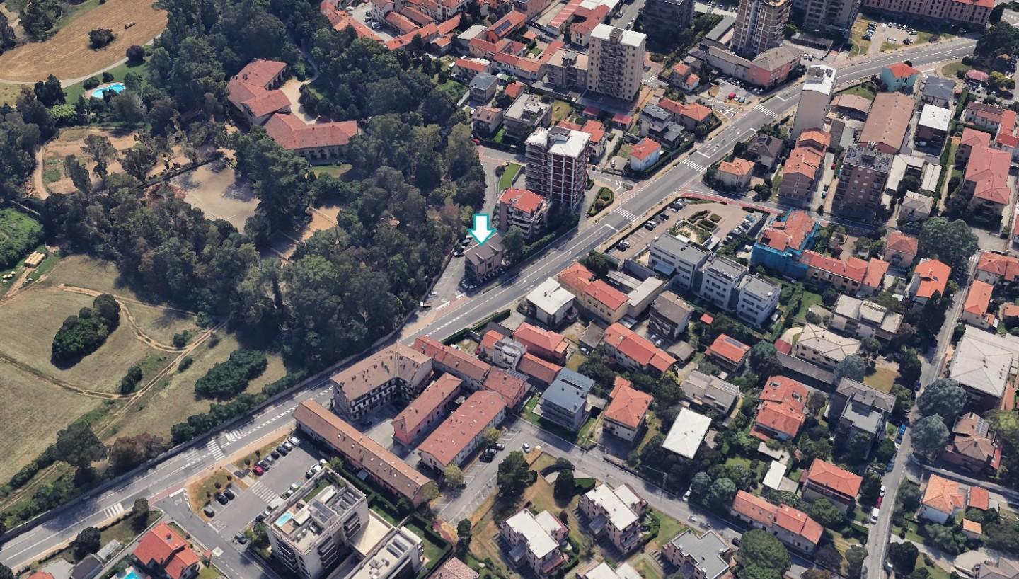 Locale commerciale in vendita a Vedano al Lambro