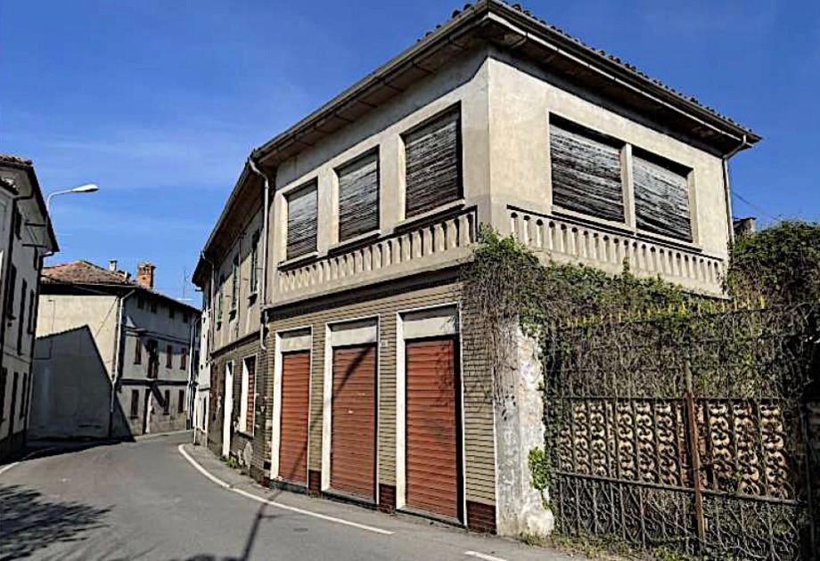 Casa indipendente da ristrutturare a Santa Giuletta