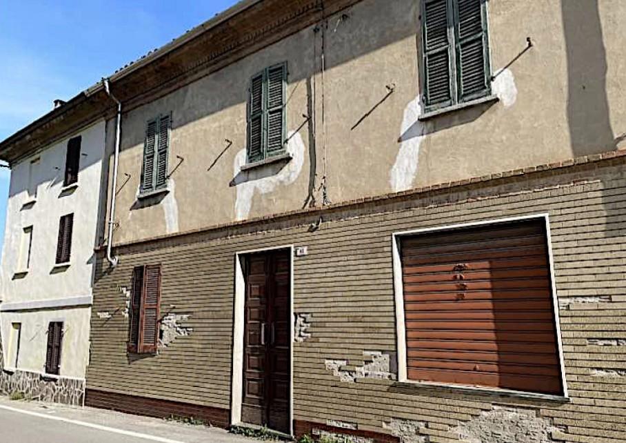 Casa indipendente da ristrutturare a Santa Giuletta