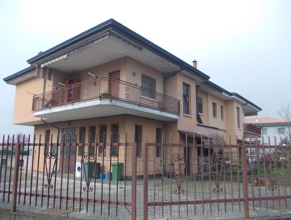 Appartamento da ristrutturare a Truccazzano