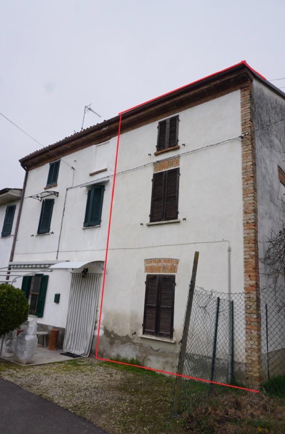 Appartamento da ristrutturare a Robecco Pavese