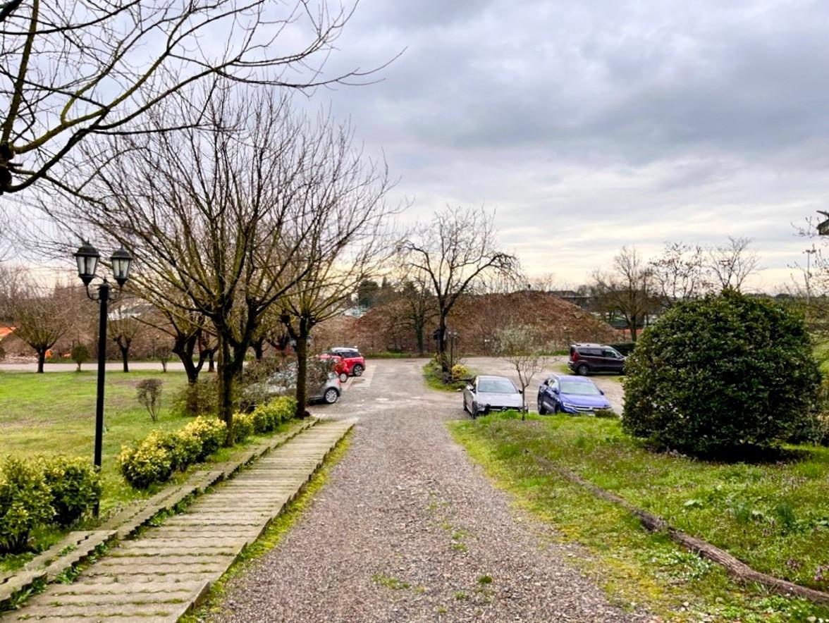 Capannone in vendita a Cesate