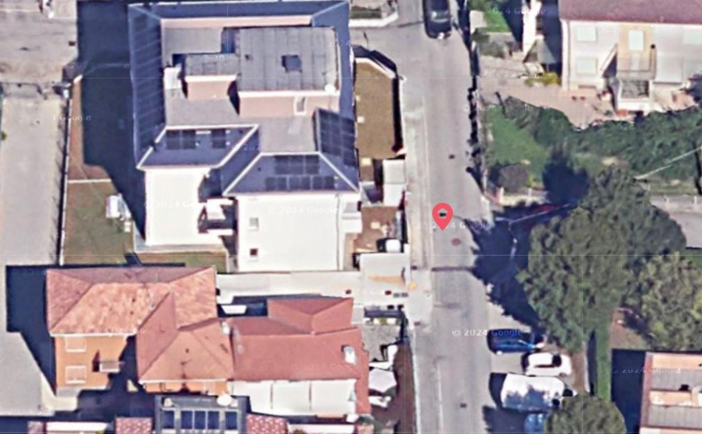 Capannone in vendita a Cesate