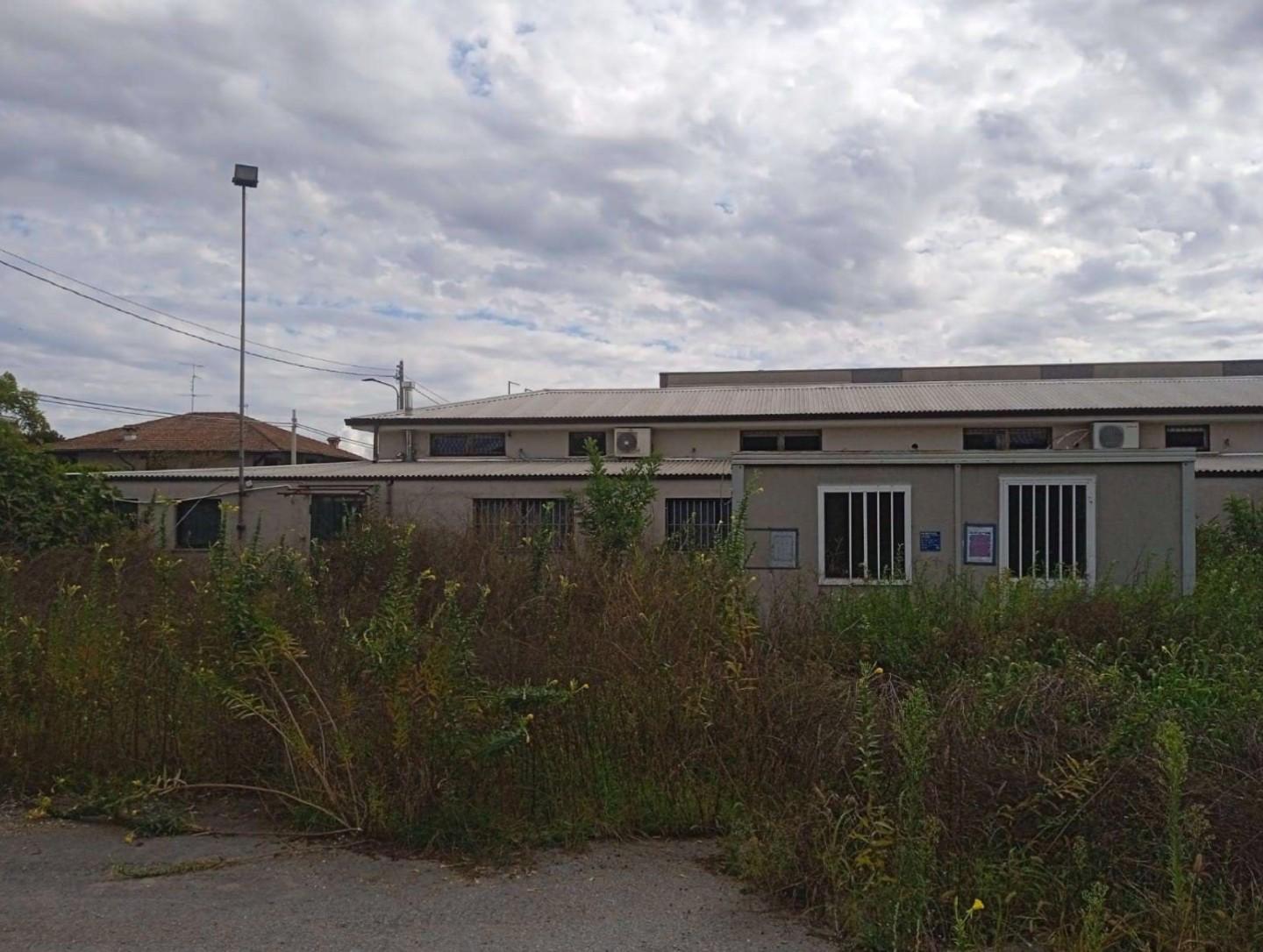 Capannone in vendita a Castano Primo