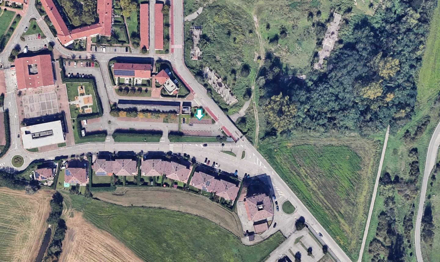 Box/Garage 13mq in vendita a Lacchiarella