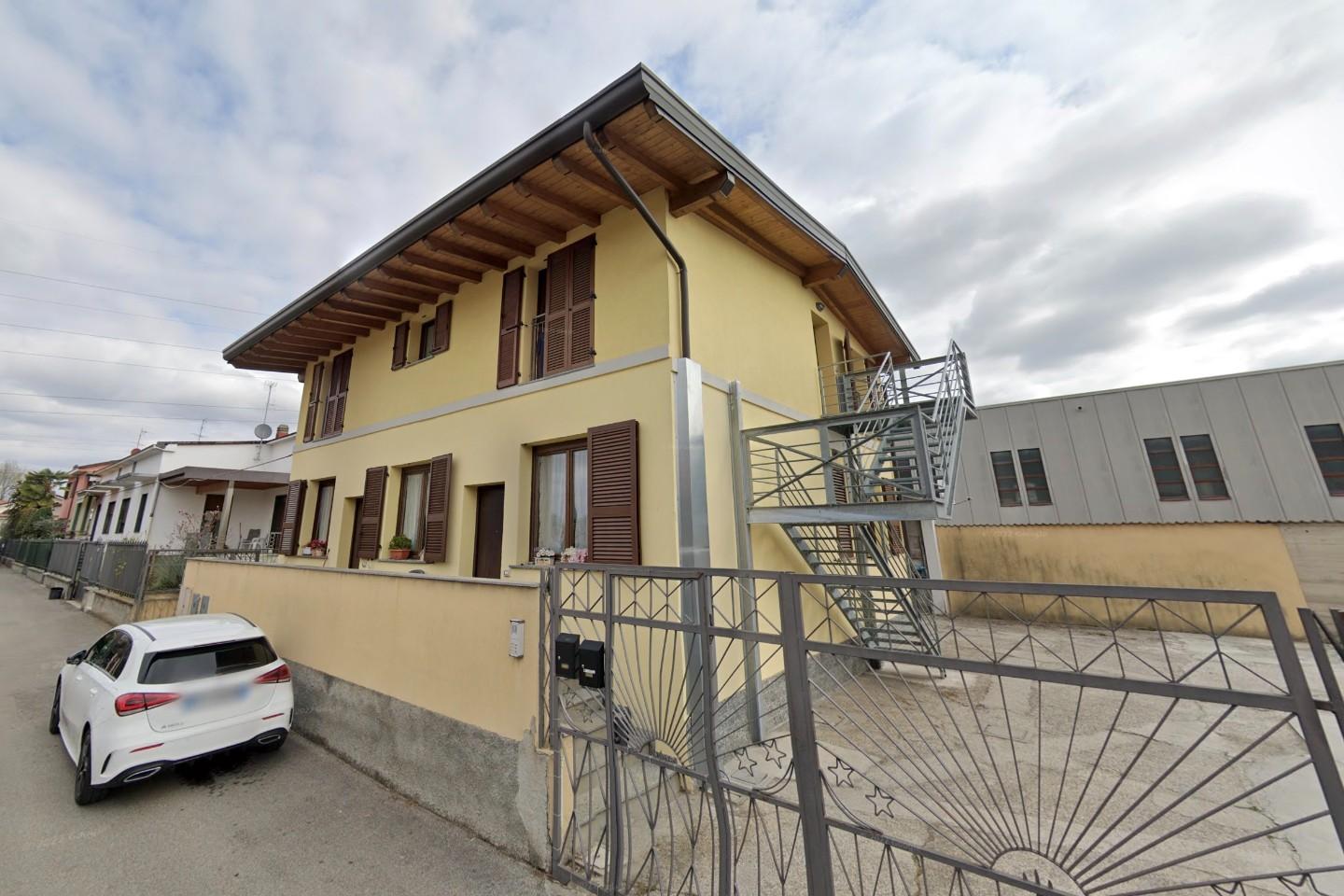 Quadrilocale in vendita a Macherio