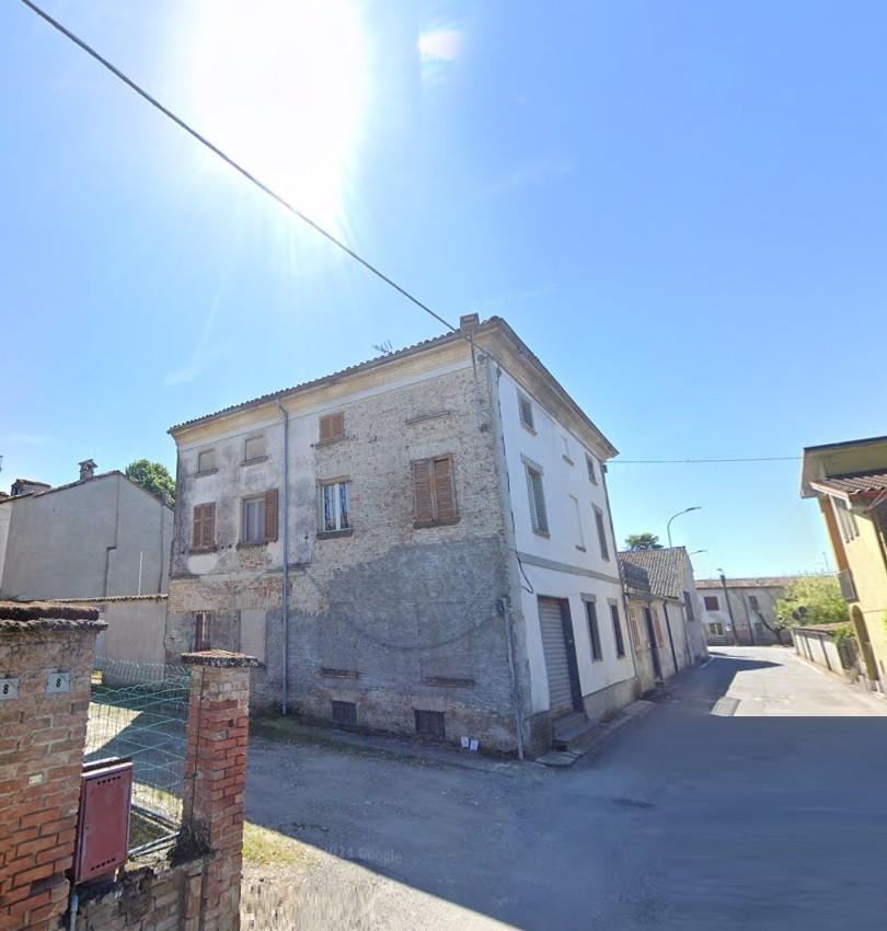 Quadrilocale da ristrutturare, Corana ghiaie