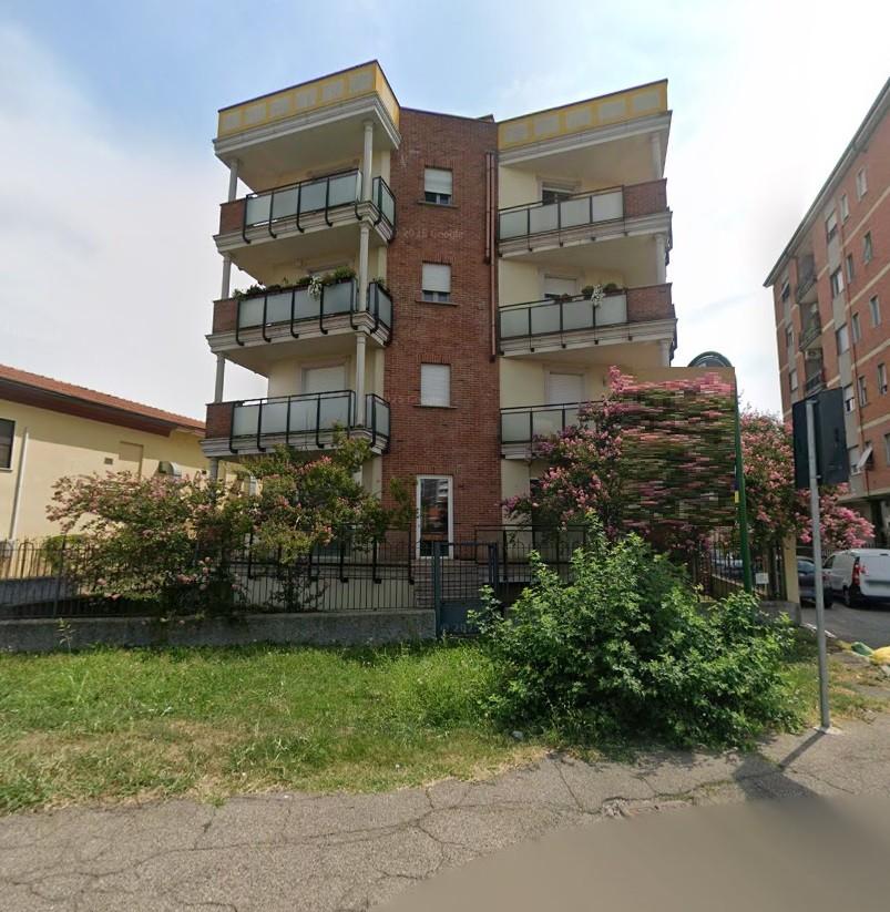 Box/Garage 15mq in vendita a Trezzano sul Naviglio