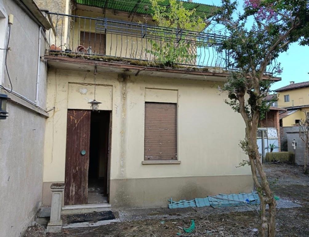 Appartamento in vendita a Rosasco