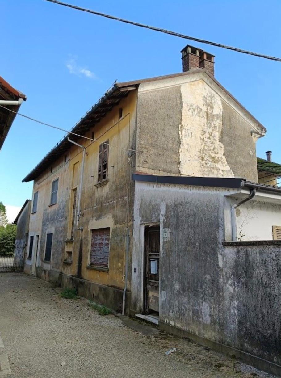 Appartamento in vendita a Rosasco