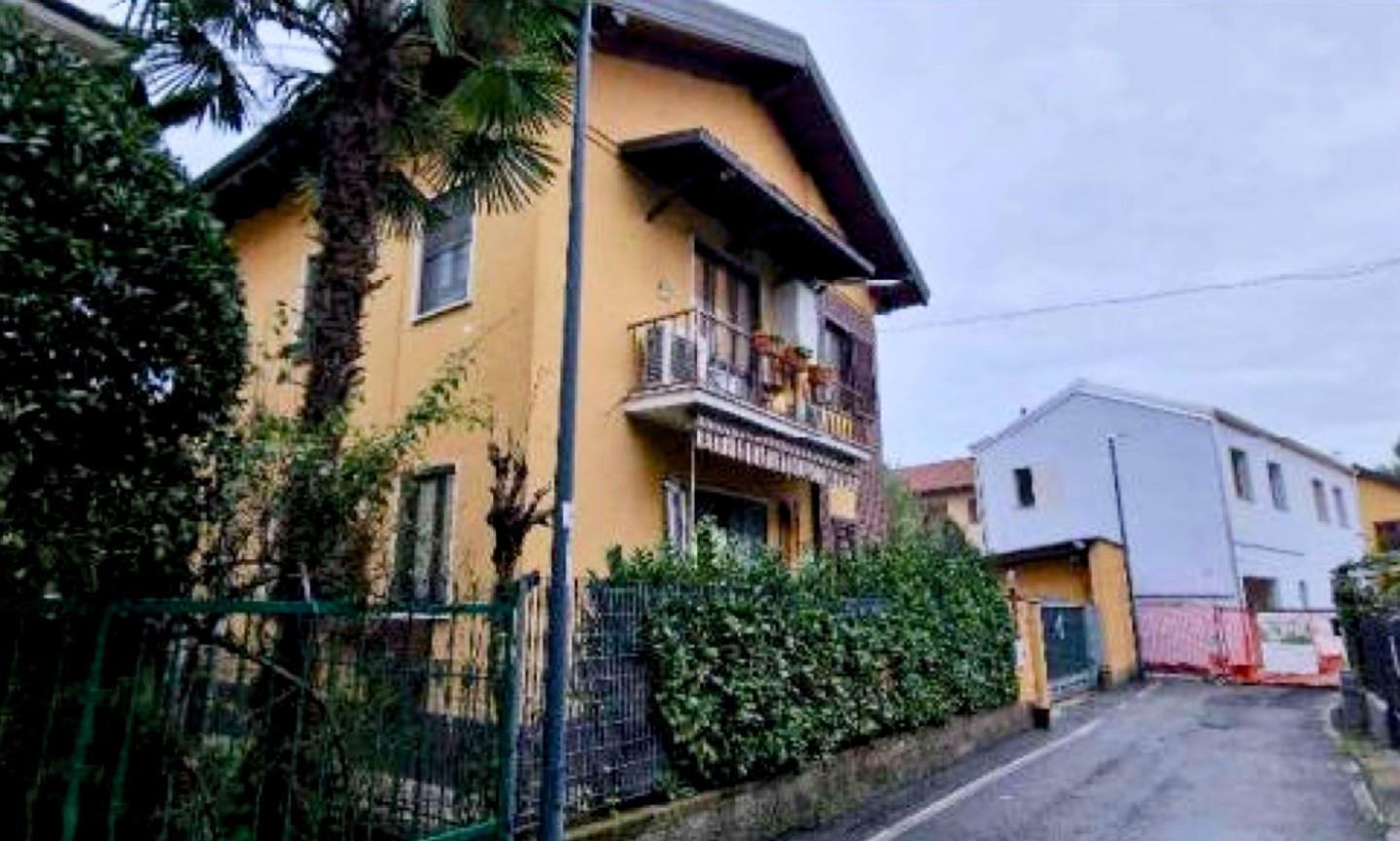 Villa in vendita a Binasco