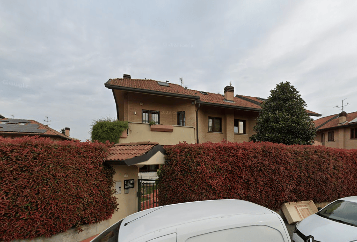 Villa Bifamiliare con giardino a Paderno Dugnano