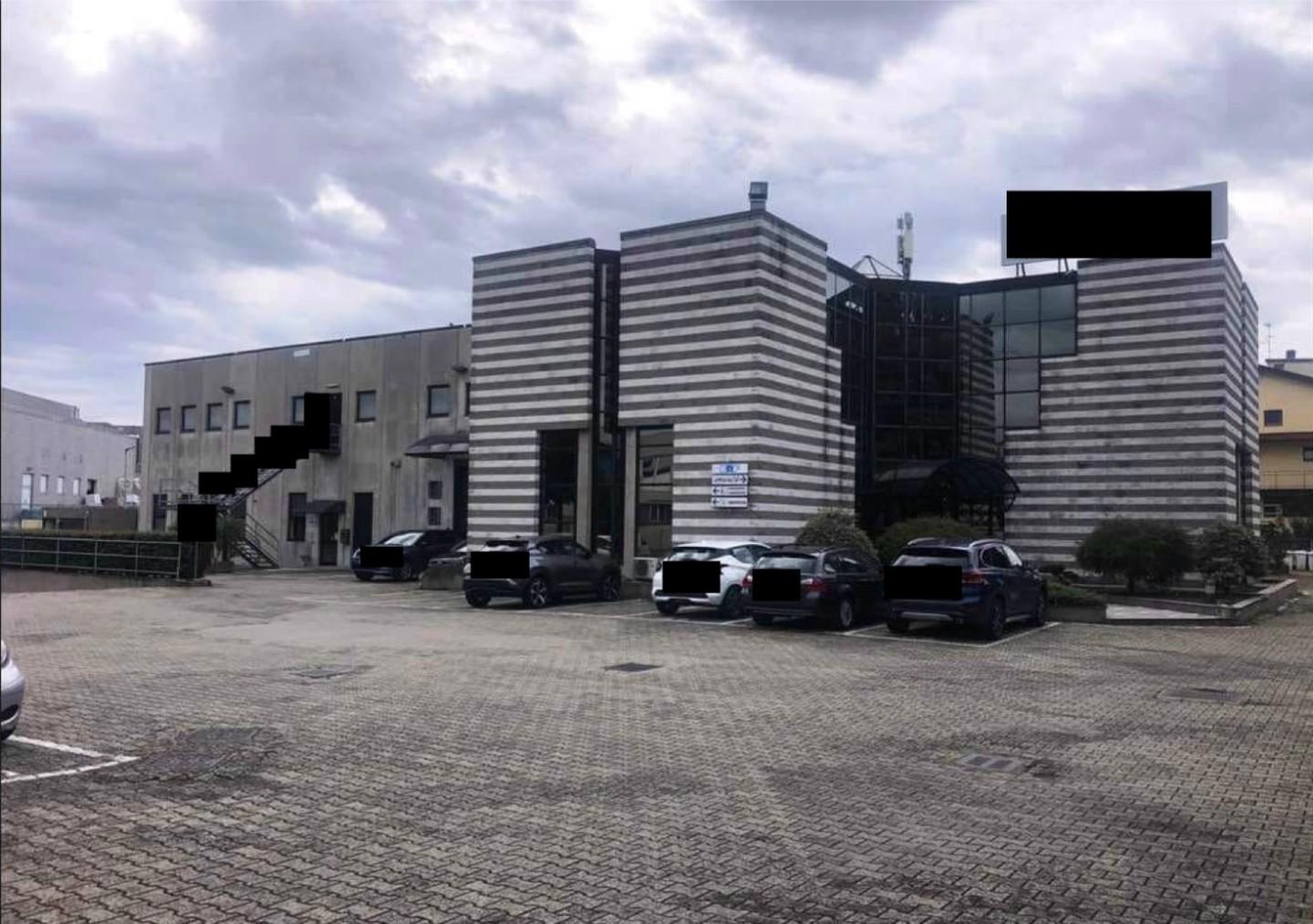 Capannone in vendita a Cernusco sul Naviglio