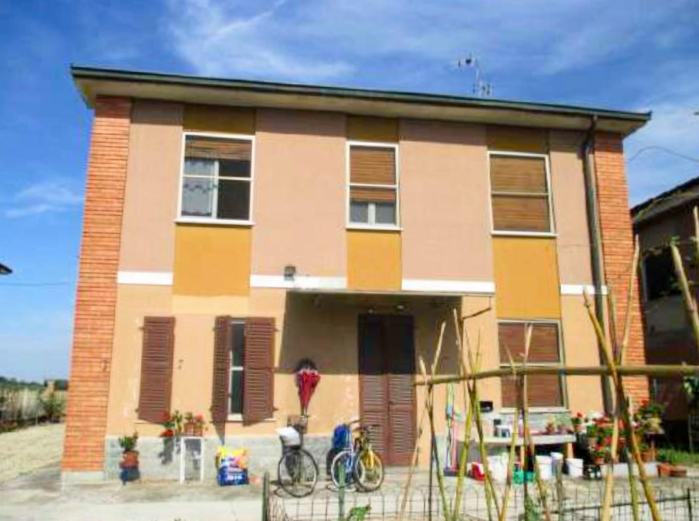 Villa in vendita a Pieve del Cairo