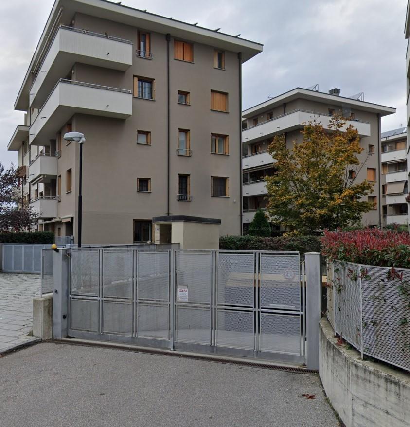 Box/Garage 40mq in vendita a Brugherio