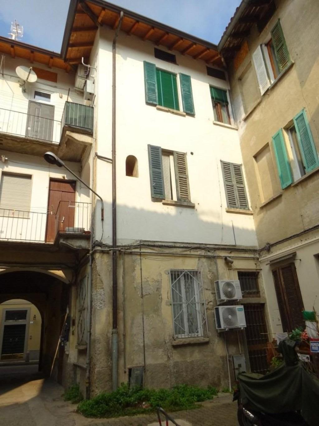 Quadrilocale in vendita a Vaprio d'Adda