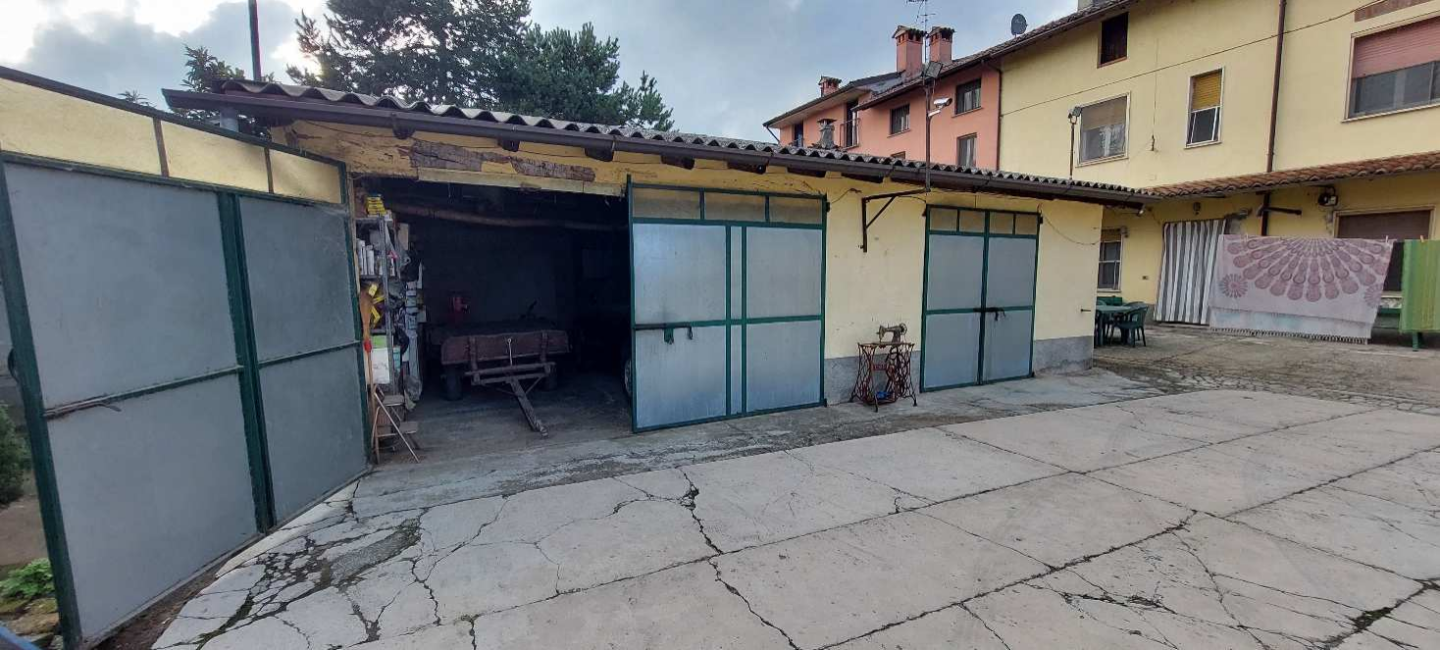 Box/Garage 61mq in vendita a Monticelli Pavese