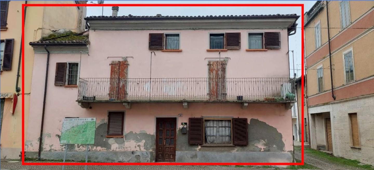 Appartamento da ristrutturare a Santa Giuletta