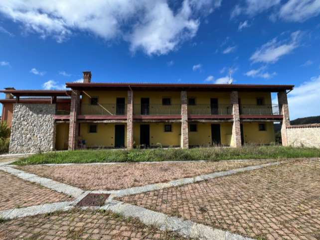 Appartamento in vendita a Momperone