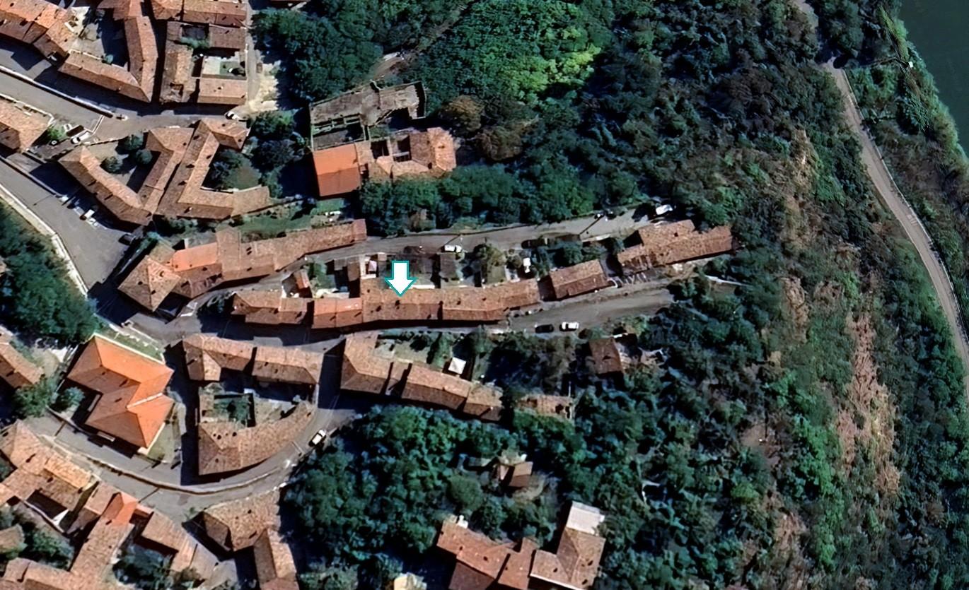 Appartamento da ristrutturare a Montecastello