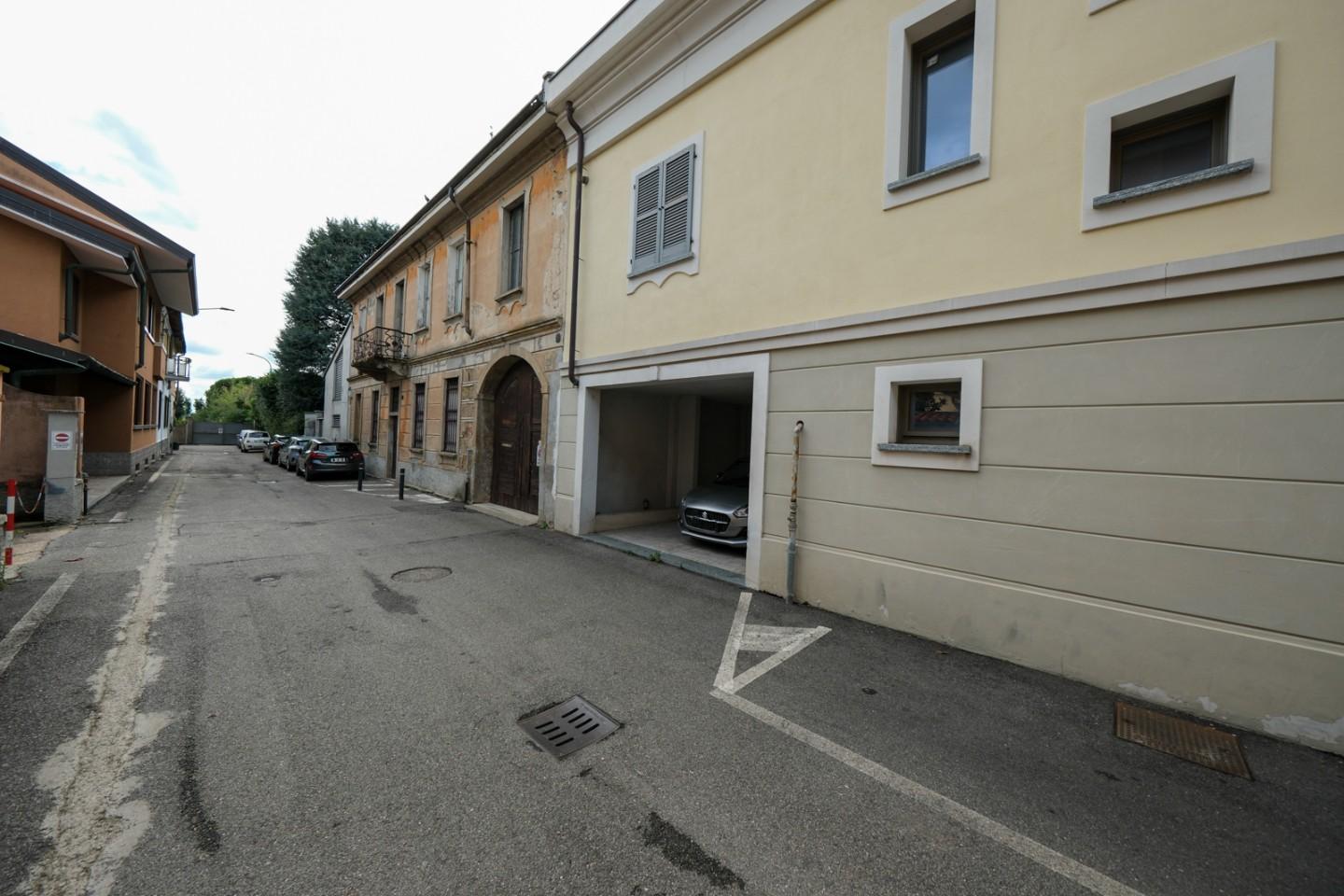 Box/Garage 35mq in vendita a Arluno