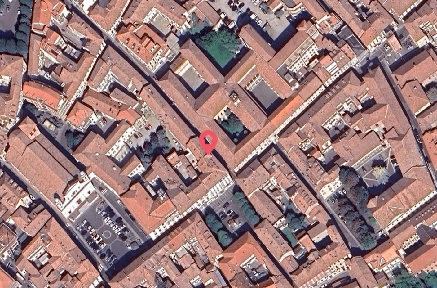 Casa vacanza 5 Locali o pi� in vendita a Tortona