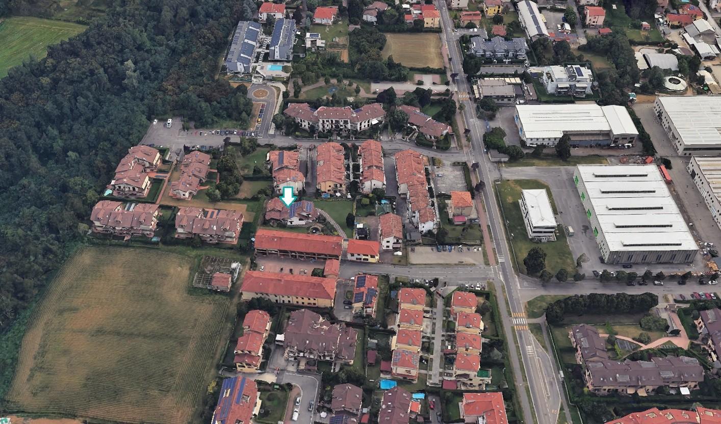 Villa con giardino a Usmate Velate