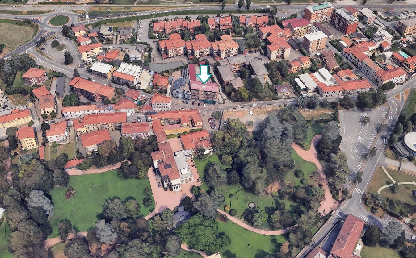 Negozio da ristrutturare a Lesmo