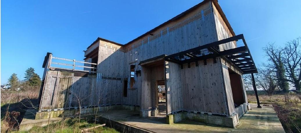 Villa da ristrutturare a Basiglio