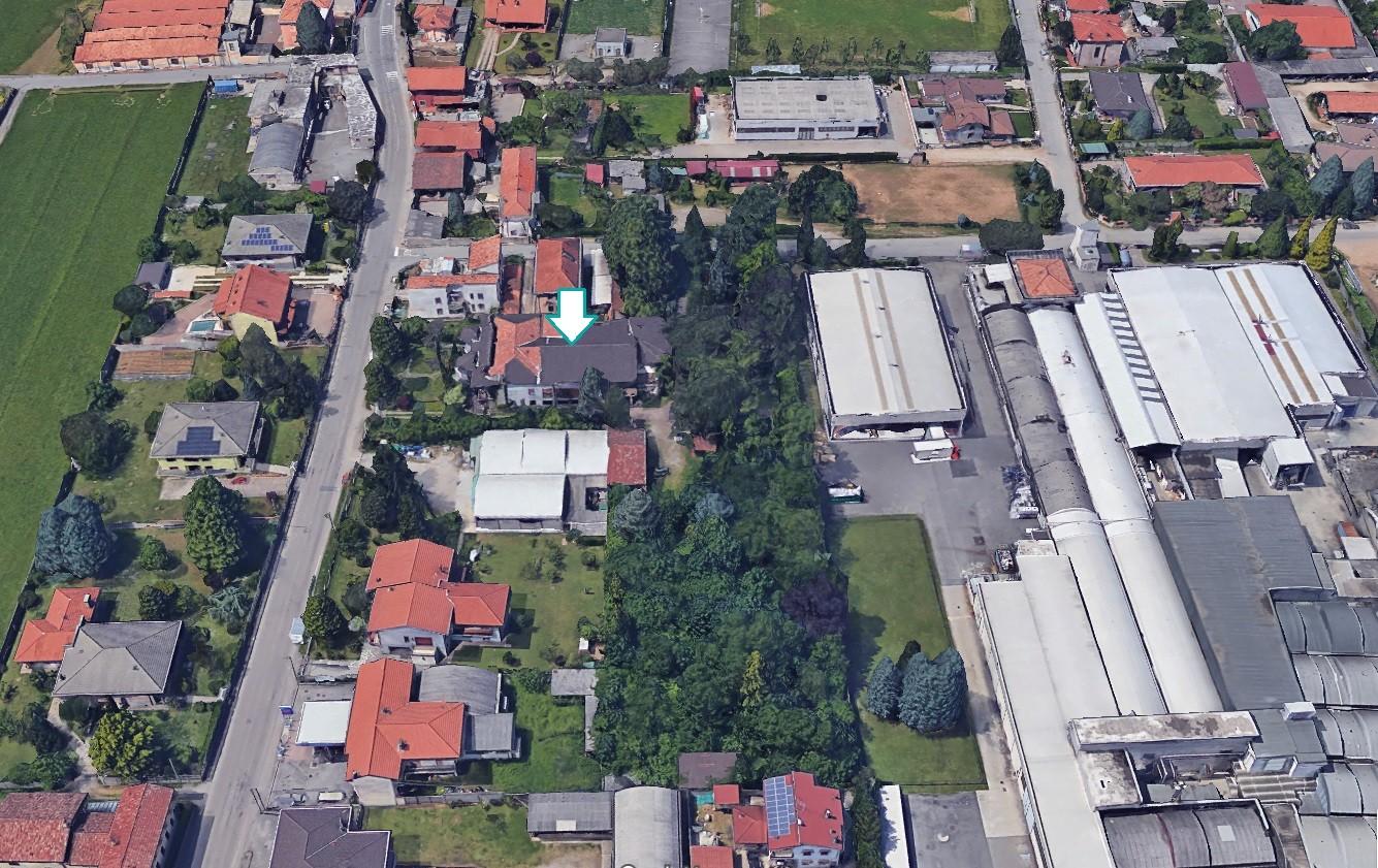 Laboratorio da ristrutturare a Robecchetto con Induno