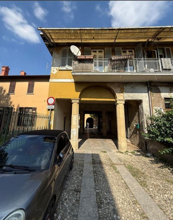 Trilocale da ristrutturare a Aicurzio