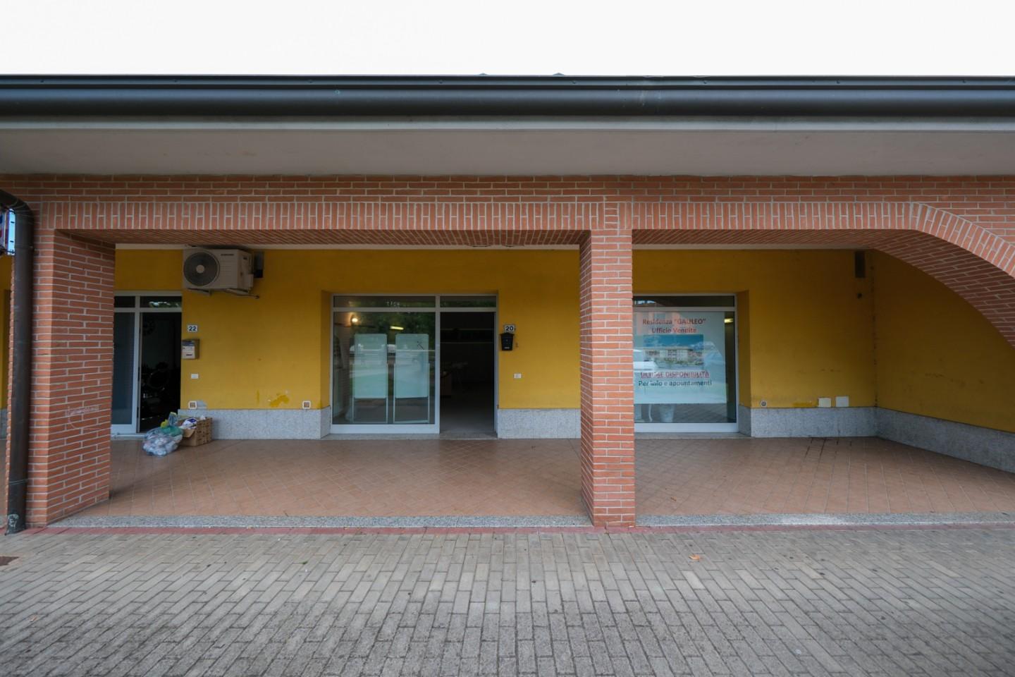 Negozio in vendita a Vermezzo