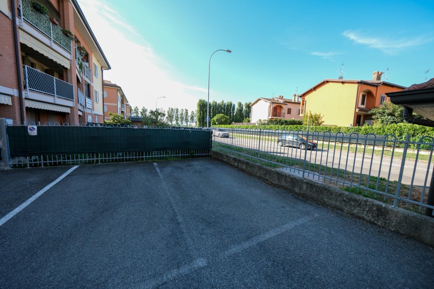 Box/Garage 32mq in vendita a Vermezzo