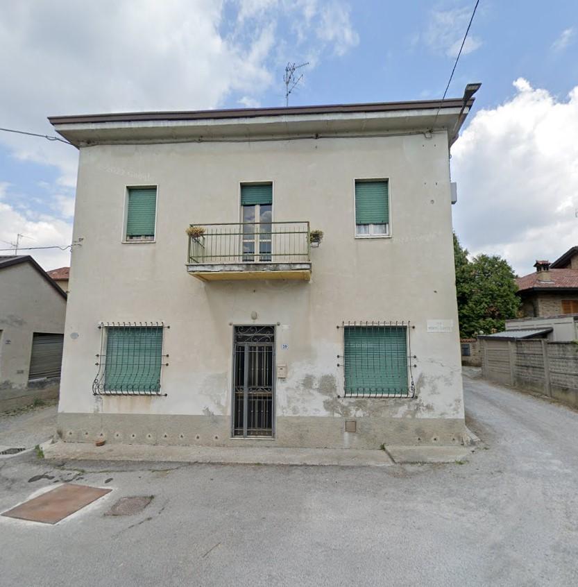 Casa indipendente da ristrutturare a Giussano